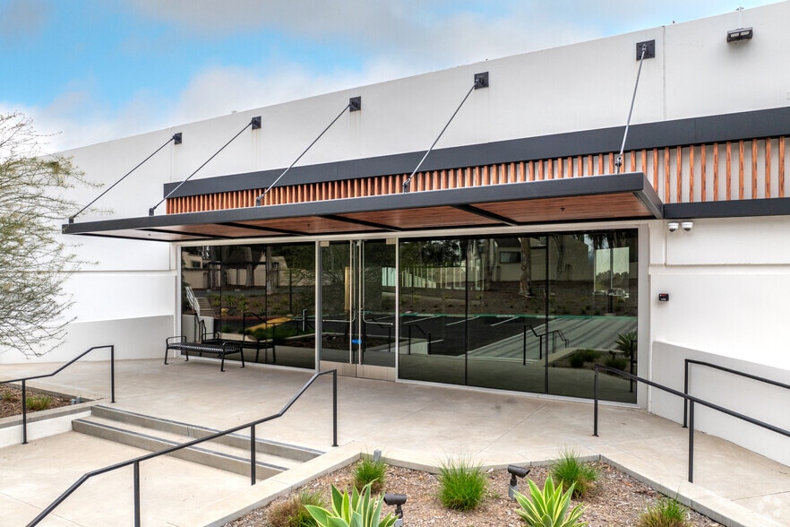 More Photos Of 10225 Willow Creek Rd, San Diego Light Manufacturing For Sale