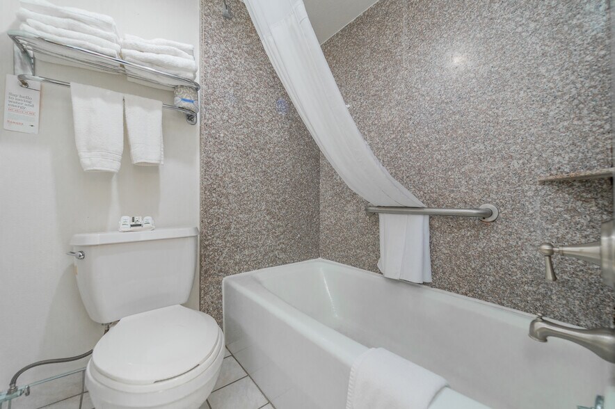 More Photos Of 2156 E Colorado Blvd, Pasadena Hotel For Sale