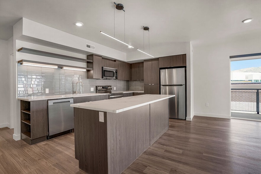 More Photos Of 360 W 200 S, Salt Lake City Apartments For Lease