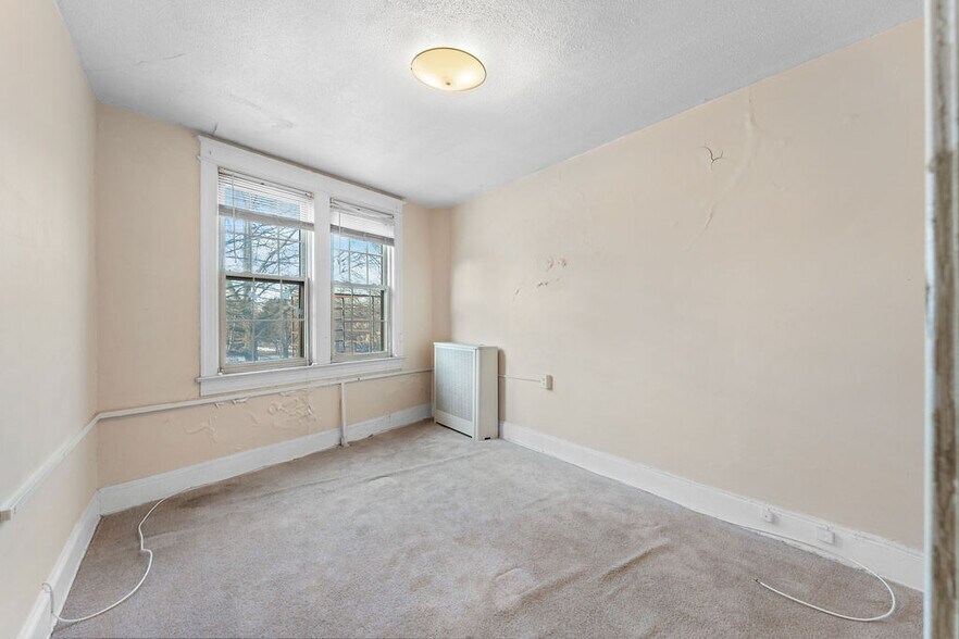 More Photos Of 2206-2208 Naylor Rd SE, Washington Storefront Retail Residential For Sale