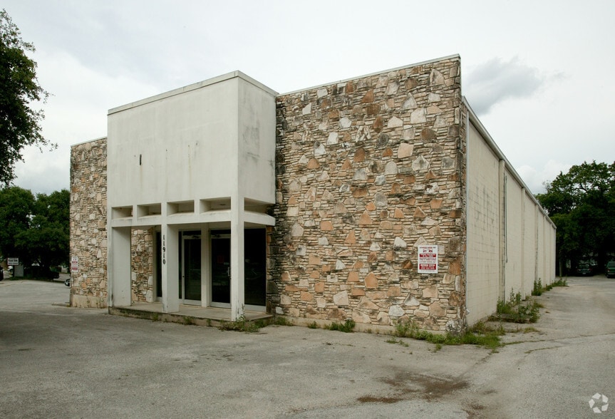 More Photos Of 11910 Radium St, San Antonio Industrial For Lease