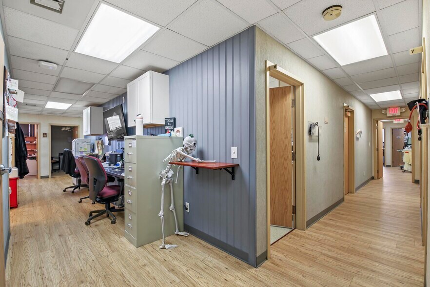 More Photos Of 200 S River St, Plains Medical For Sale