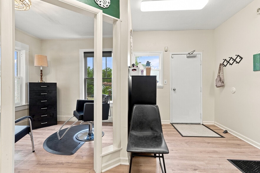 More Photos Of 1815 Bardstown Rd, Louisville Medical For Sale