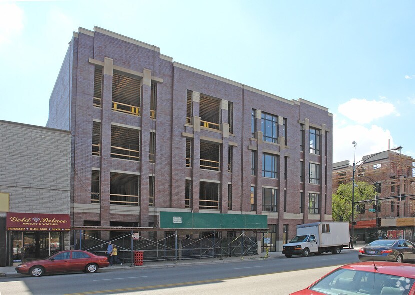 More Photos Of 1659 W Chicago Ave, Chicago Apartments For Lease