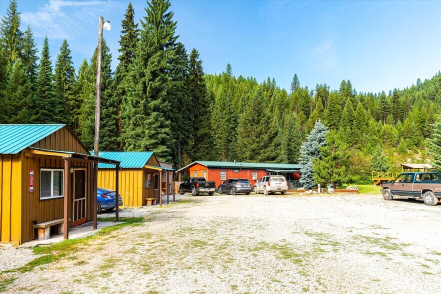 More Photos Of 7000 Graves Creek Rd, Lolo Bar For Sale