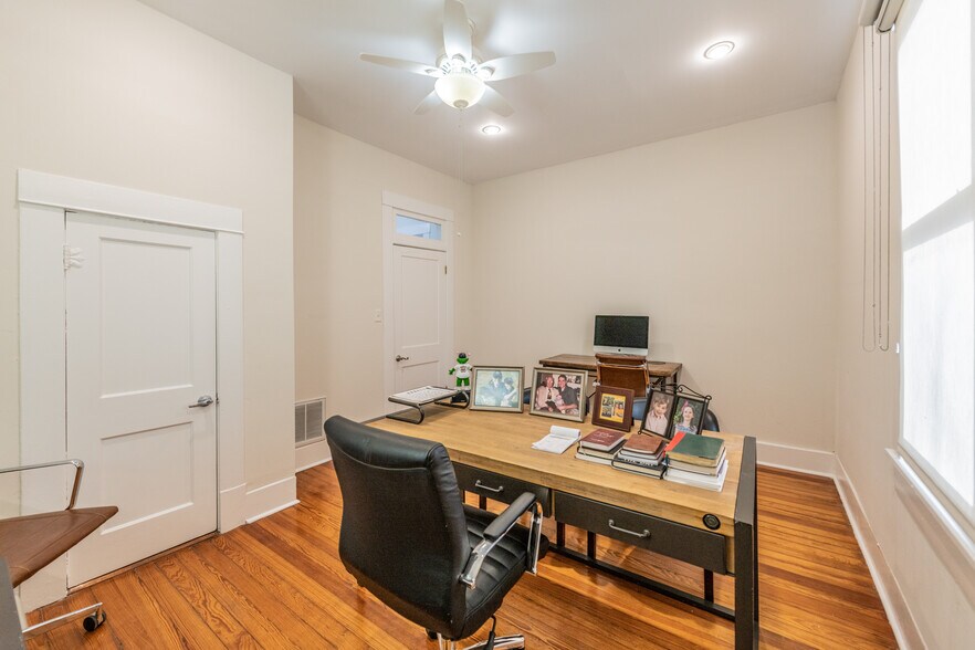 More Photos Of 214 E Ashby Pl, San Antonio Office For Lease