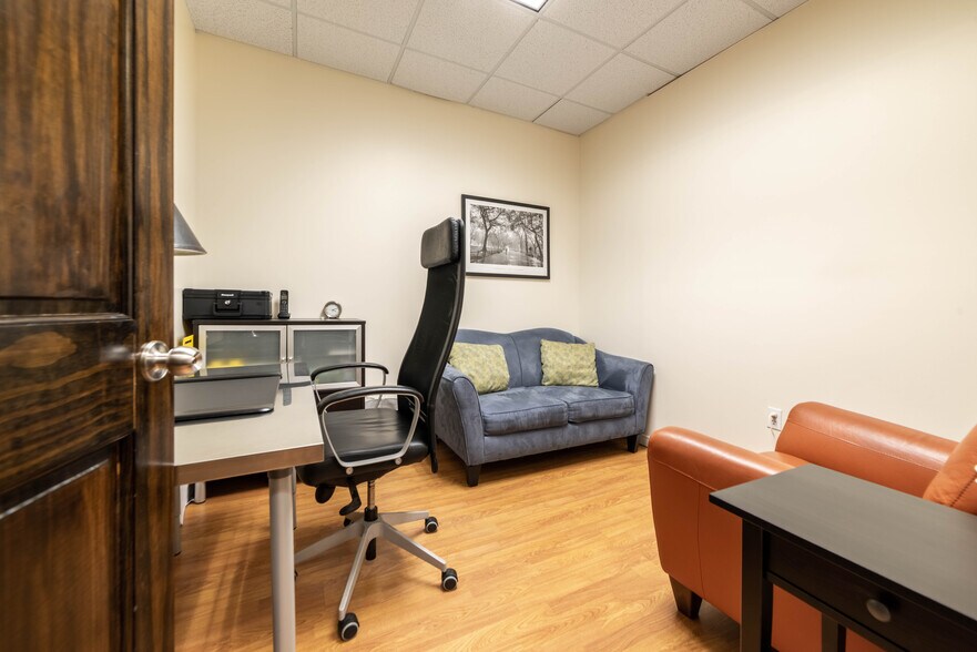 More Photos Of 164 20th St, Brooklyn Office For Lease