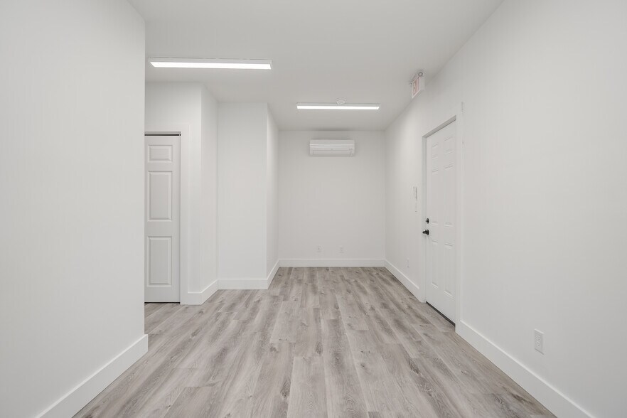 More Photos Of 5 Riverside Rd, Sandy Hook Medical For Sale