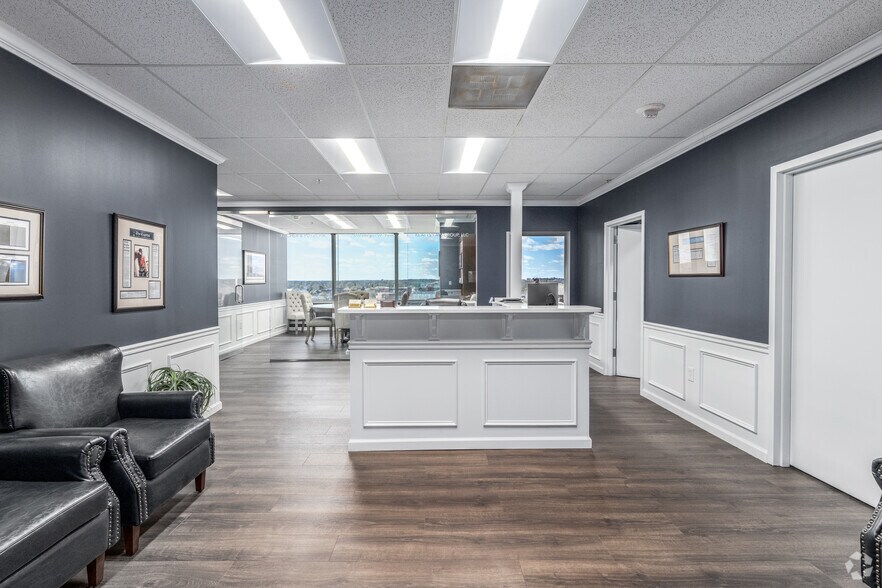 More Photos Of 7310 Ritchie Hwy, Glen Burnie Office For Sale