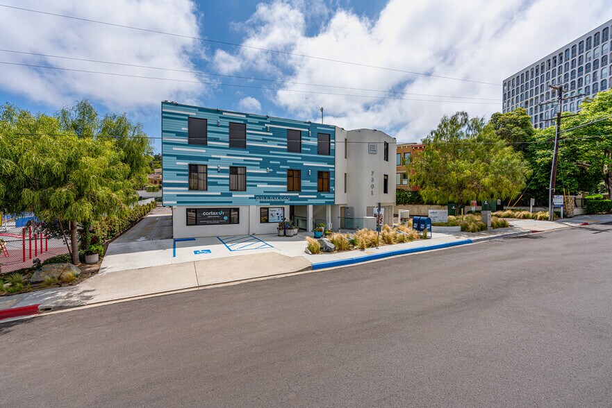 More Photos Of 7301 Girard Ave, La Jolla Medical For Lease