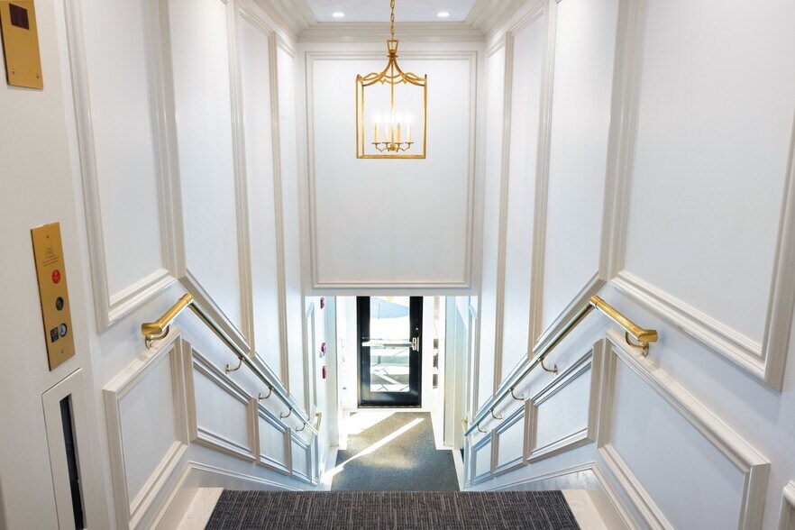 More Photos Of 29-33 Newbury St, Boston Office For Lease