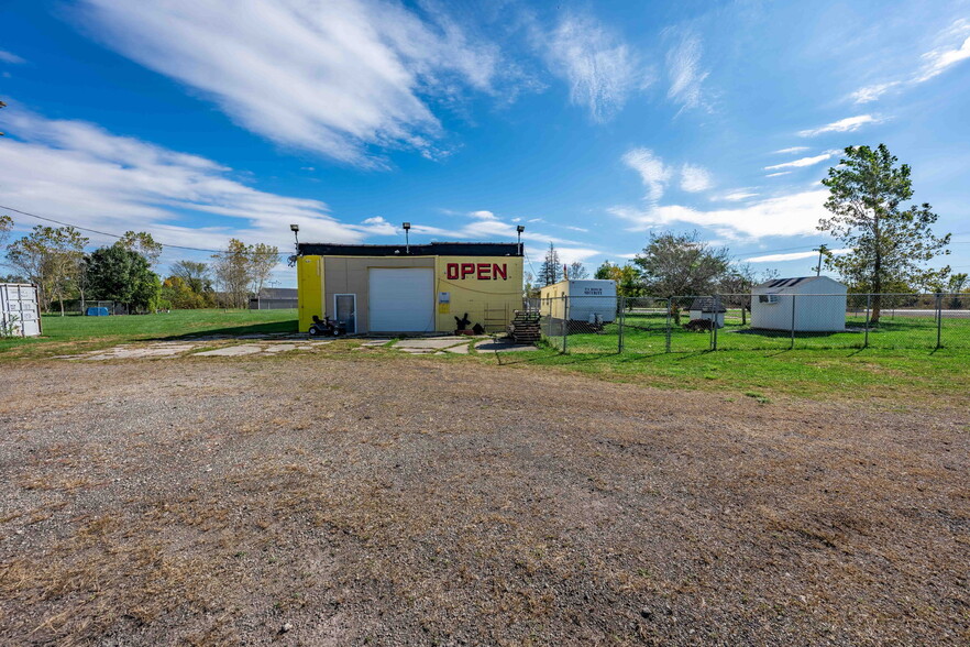 More Photos Of 10125 Telegraph Rd, Carleton Freestanding For Sale