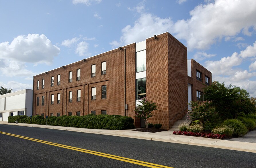 Primary Photo Of 12276 Wilkins Ave, Rockville Flex For Lease