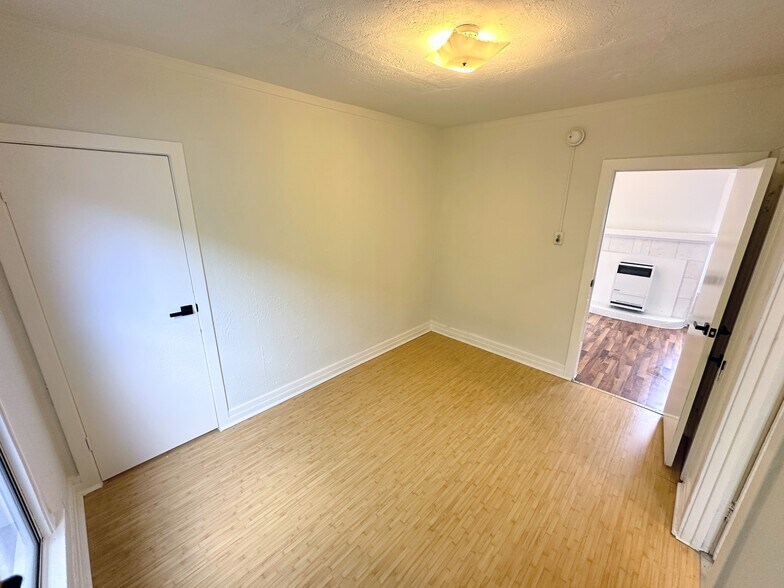 More Photos Of 901 N El Centro Ave, Los Angeles Apartments For Sale