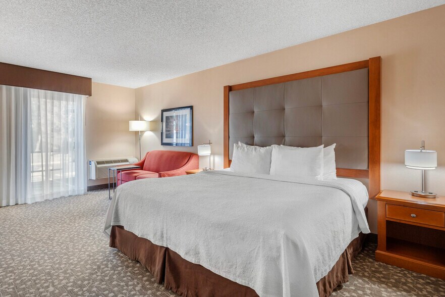 More Photos Of , Oak Harbor Hospitality For Sale