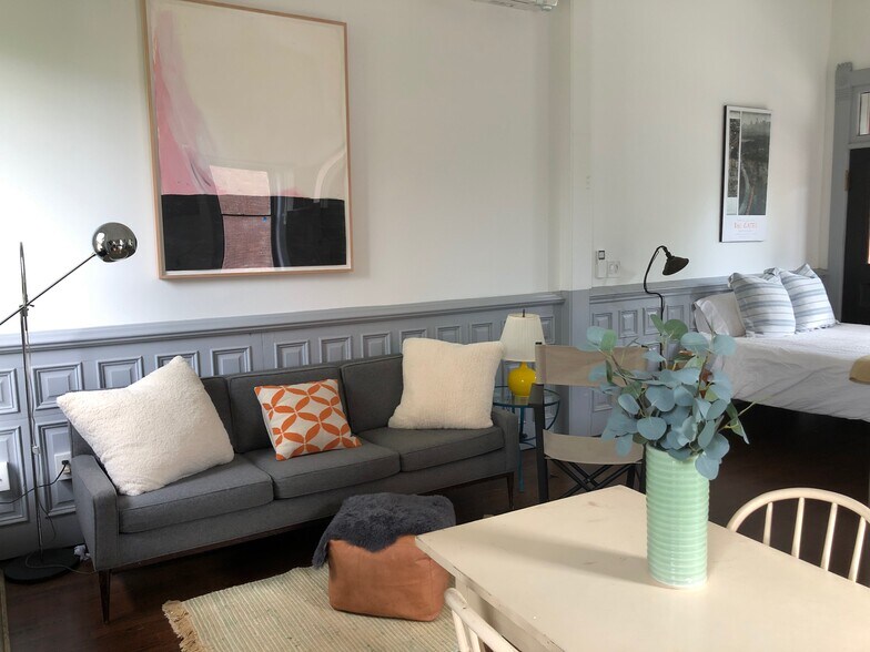 More Photos Of 2 Courtney Ave, Newburgh Apartments For Sale