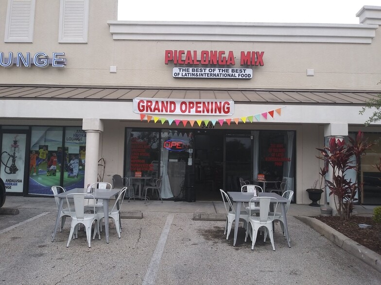 Primary Photo Of 3281 Oxford Dr, Kissimmee General Retail For Lease