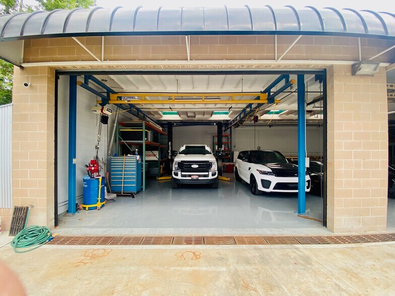 More Photos Of 123 Monte Vista Ave, Costa Mesa Warehouse For Sale