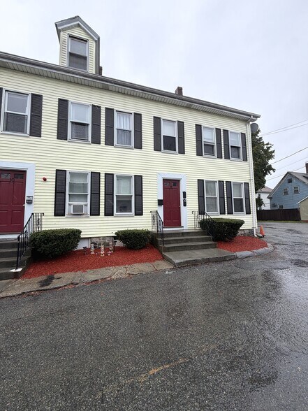More Photos Of 8 Exchange Ct, Waltham Multifamily For Sale