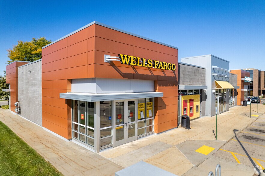 More Photos Of 420-430 Gammon Pl, Madison Freestanding For Lease