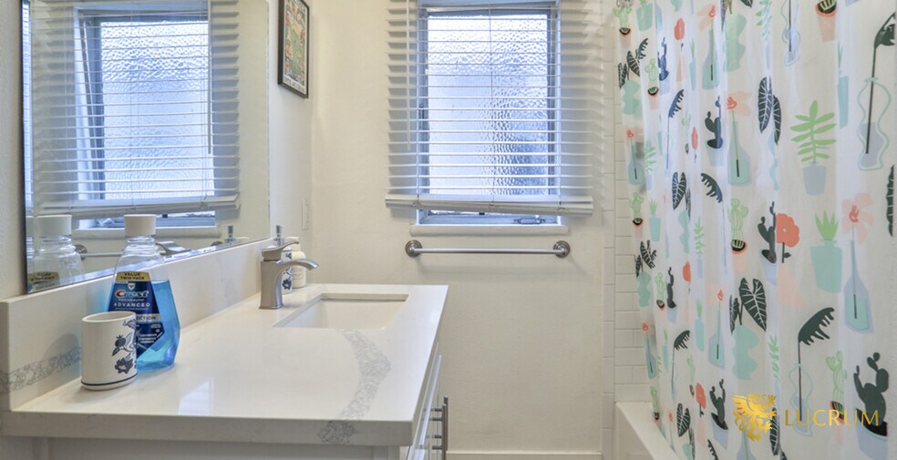 More Photos Of 6060 La Prada, Los Angeles Apartments For Sale