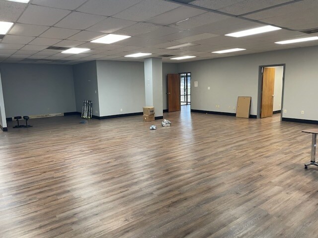 More Photos Of 876-878 Hillcrest Rd, Mobile Industrial For Sale