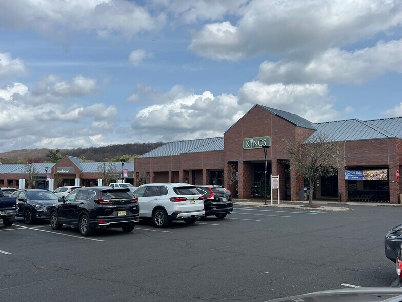 More Photos Of 400-470 US Highway 202/206 Dr, Bedminster Unknown For Lease