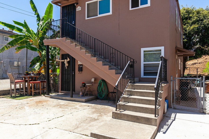 More Photos Of 4225-4227 Whittier St, San Diego Apartments For Sale