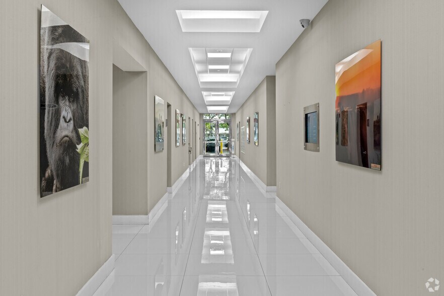 More Photos Of 2601 E Oakland Park Blvd, Fort Lauderdale Medical For Lease