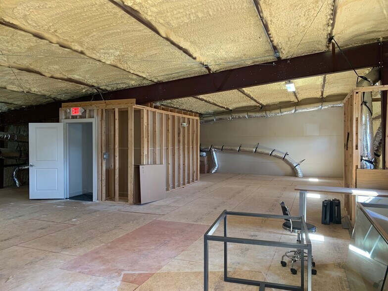 More Photos Of 26207 Oak Ridge Dr, Spring Medical For Lease