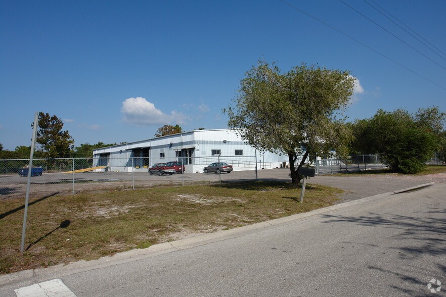 More Photos Of 2415 Whitfield Industrial Way, Sarasota Warehouse For Sale