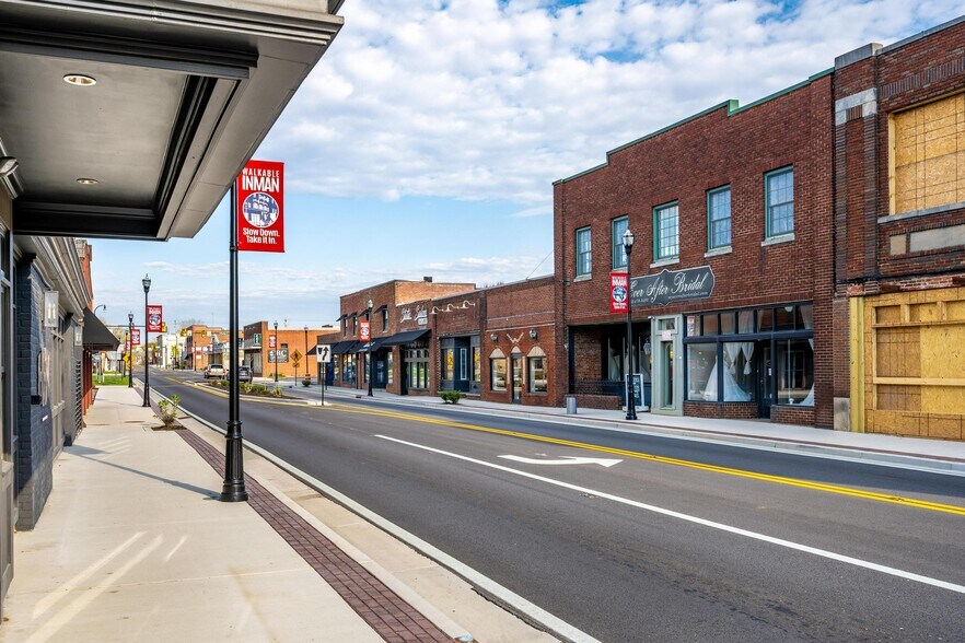 More Photos Of 230 1st St SW, Cleveland Flex For Lease