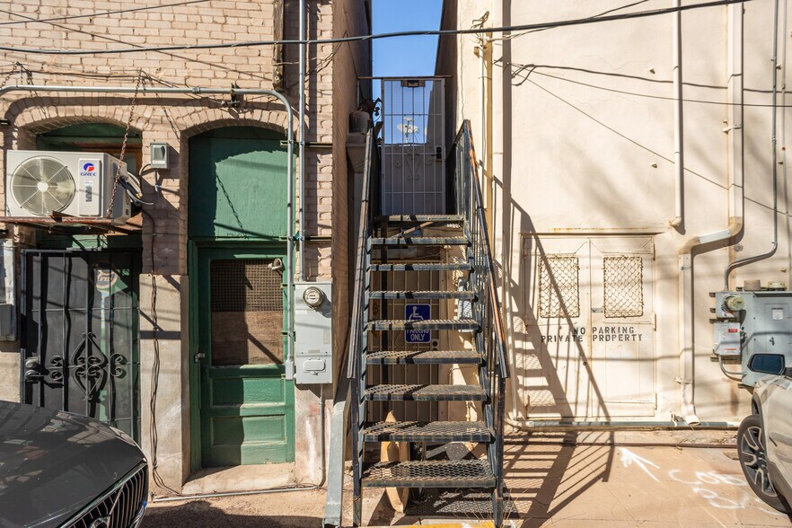 More Photos Of 40 Main St, Bisbee General Retail For Sale