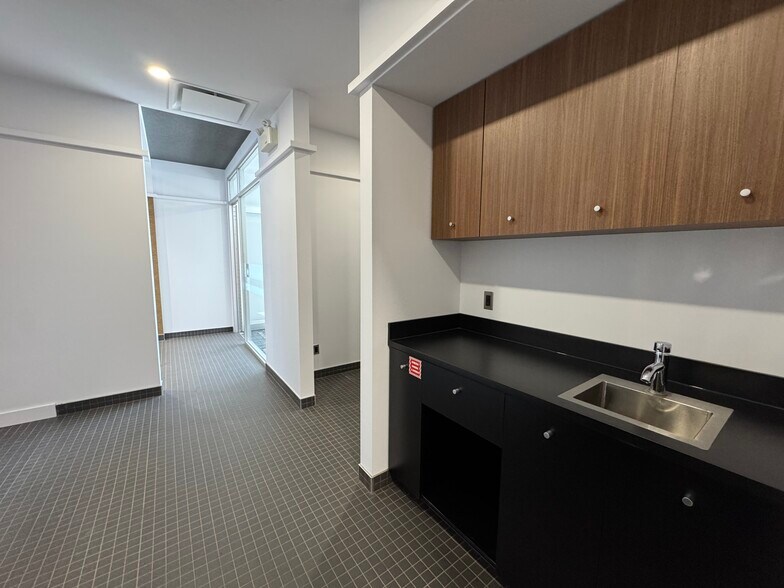More Photos Of 4520-4540 Rue Charles-Malhiot, Trois-Rivières Office For Lease
