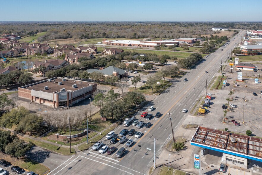 More Photos Of 3201 Fm 528 Rd, Friendswood Drugstore For Sale