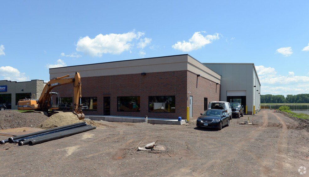 More Photos Of 234 Murphy Rd, Hartford Warehouse For Lease