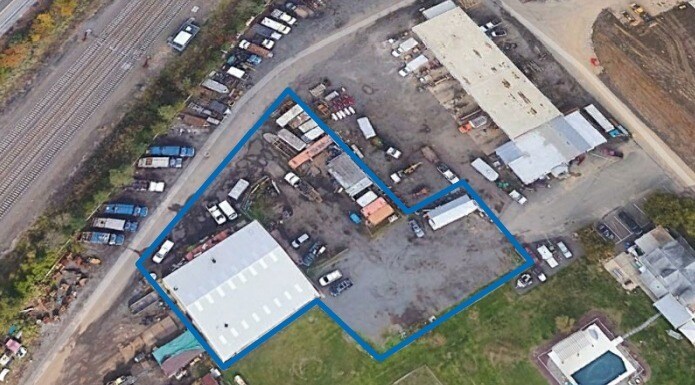 Primary Photo Of 451 Black Horse Ln, North Brunswick Service For Lease