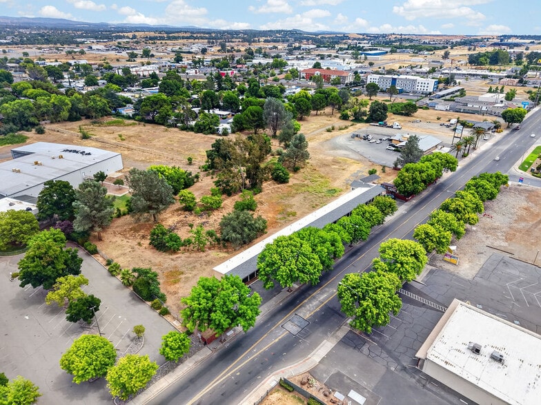More Photos Of 2010 Feather River Blvd, Oroville Hotel For Sale