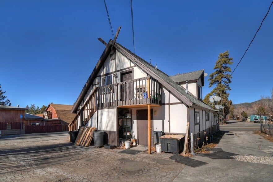 More Photos Of 41025 Big Bear Blvd, Big Bear Lake Restaurant For Sale