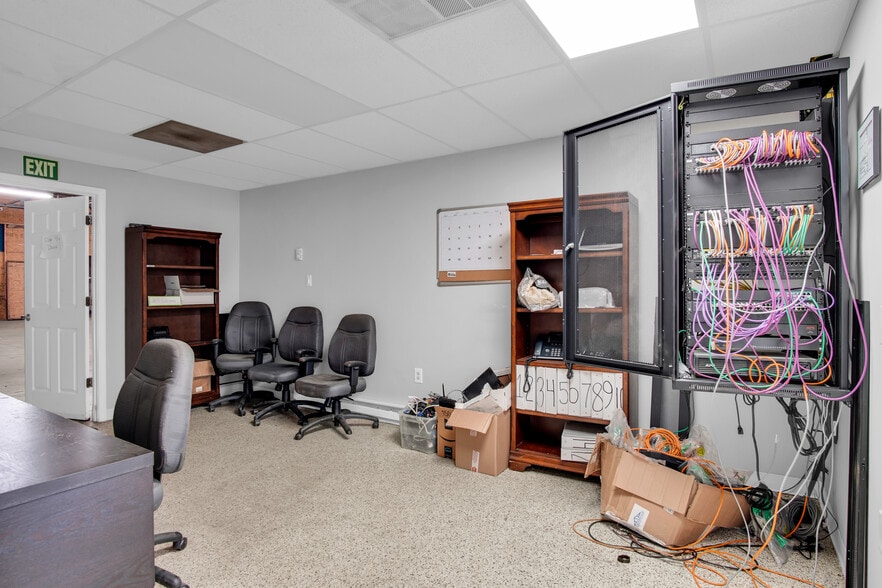 More Photos Of 1180 S Cameron St, Harrisburg Light Manufacturing For Sale