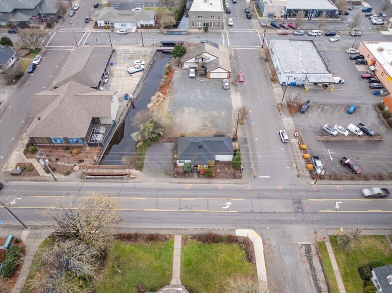 More Photos Of 410 N 1st Ave, Stayton Office For Sale