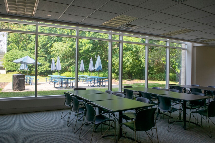 More Photos Of 3575 Moreau Ct, South Bend Medical For Lease