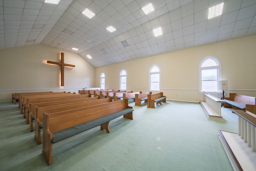 More Photos Of 4323 Primrose Rd, Columbus Religious Facility For Sale