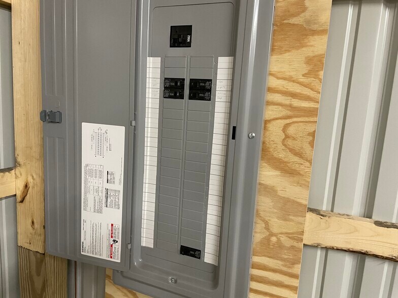 More Photos Of 4728 State Route 982, Latrobe Manufacturing For Lease