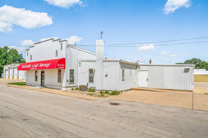 More Photos Of 101 S East St, Earlville Specialty For Sale