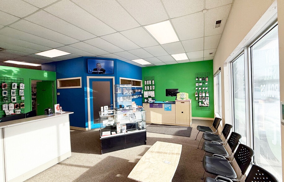 More Photos Of 1855 Ness Av, Winnipeg Storefront For Sale