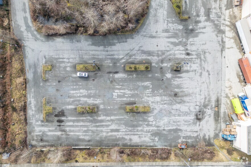 More Photos Of 970 Dominion Av, Port Coquitlam Land For Lease