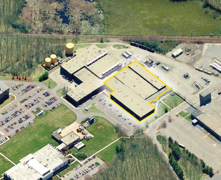 More Photos Of 527 Pleasant St, Attleboro Manufacturing For Lease