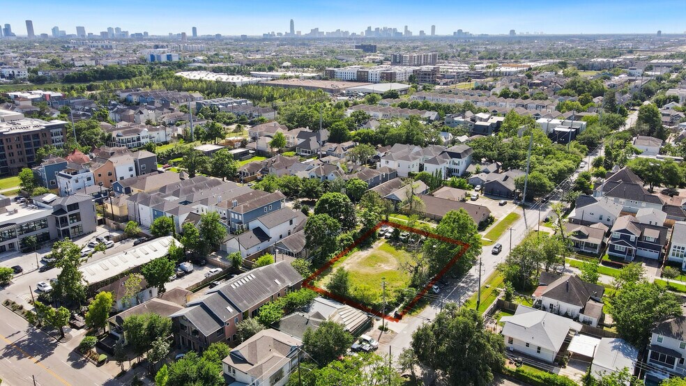 More Photos Of 224 W 8th St, Houston Land For Sale