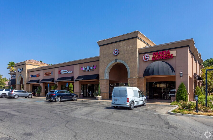 More Photos Of 9433-9447 N Fort Washington Rd, Fresno Unknown For Lease